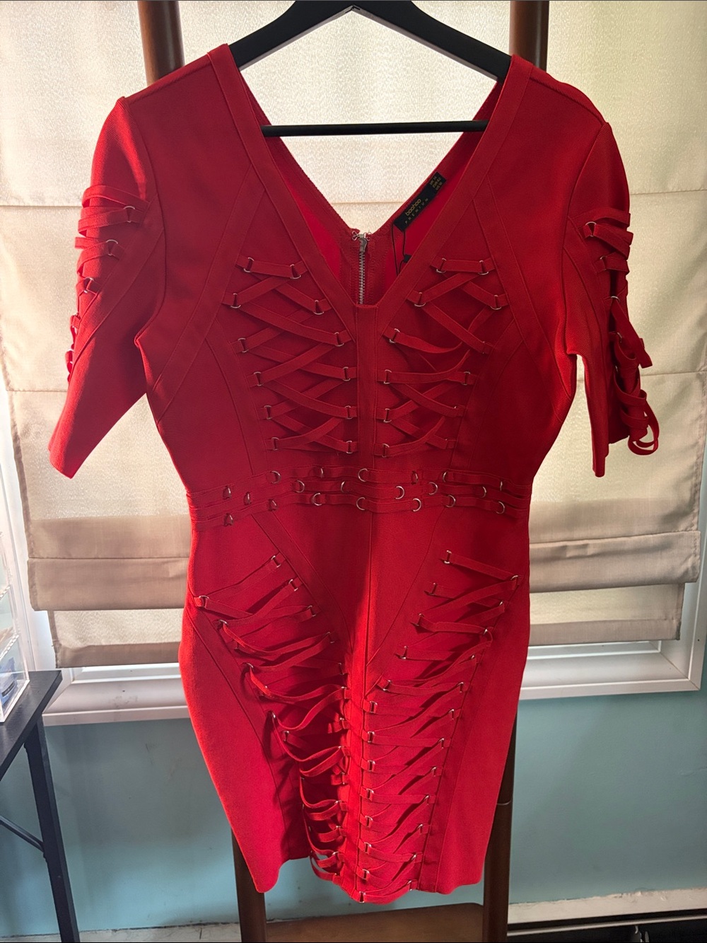 Red Lace-Up V-Neck Bodycon Bandage Dress